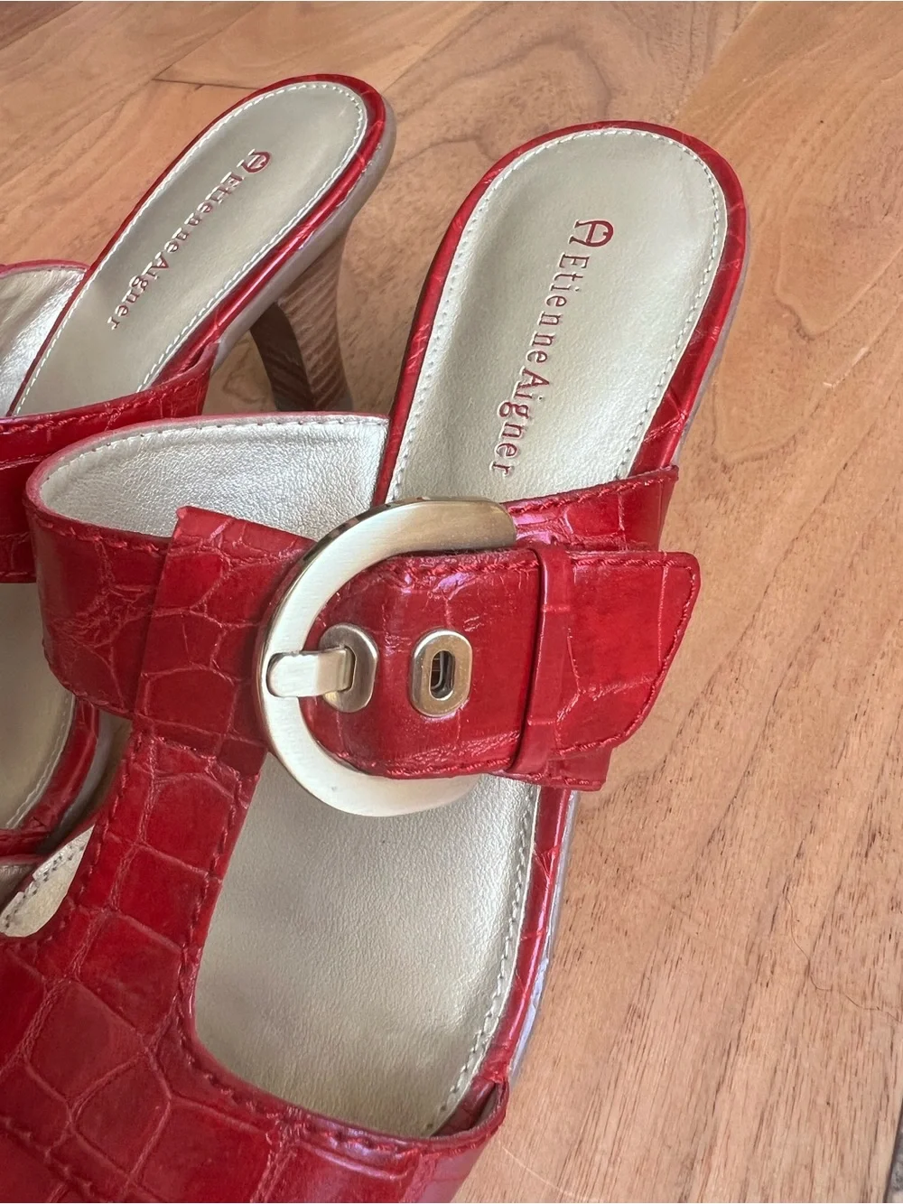 Women’s Size 8 Red Crocodile Print Etienne Aigner Heeled Sandals